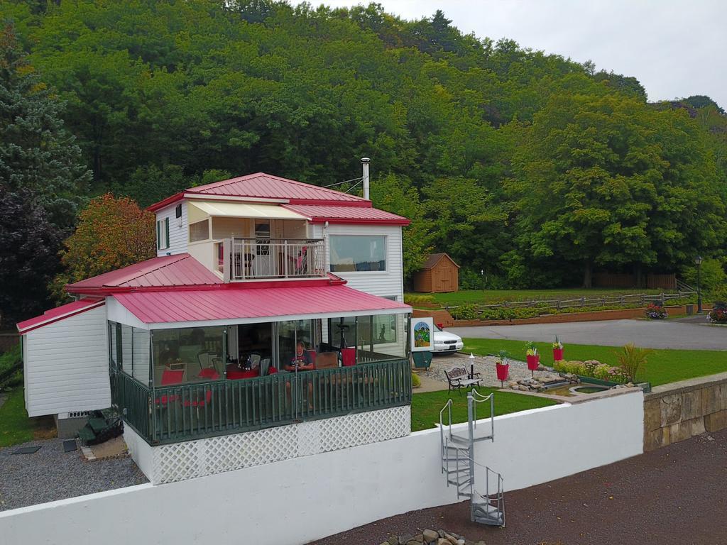 Au Bord Du Fleuve / Near The River Quebec City Exterior photo